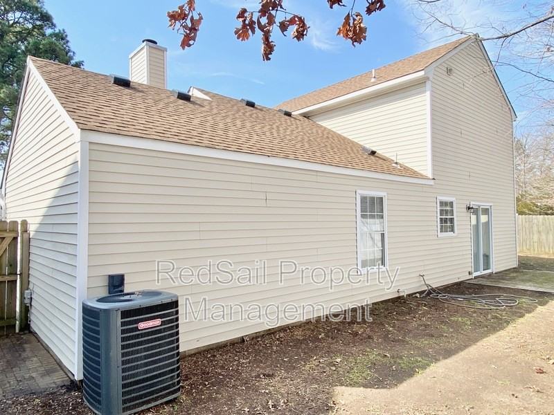 223 Gate House Rd - Photo 4 of 5