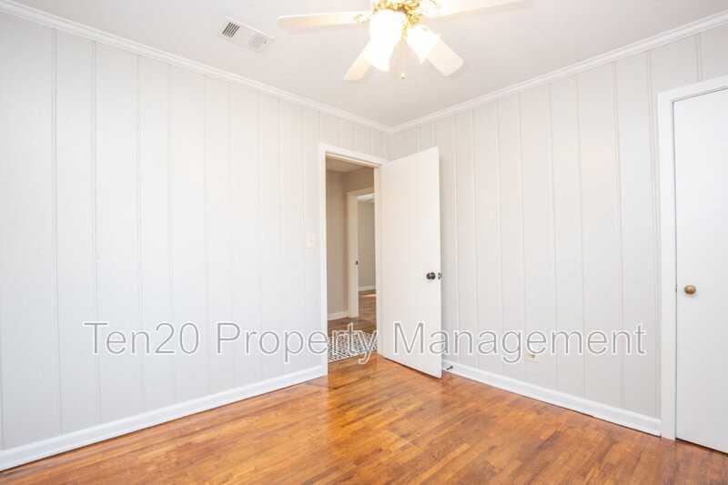4264 Yates Dr - Photo 6 of 23