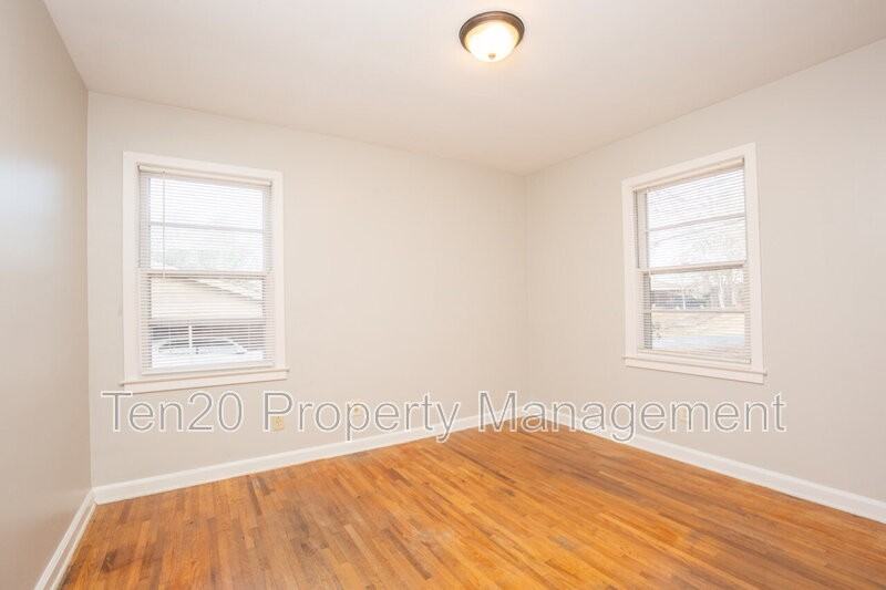 4264 Yates Dr - Photo 7 of 23