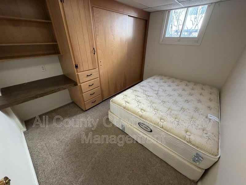 414 S 13th St #A - Photo 6 of 12