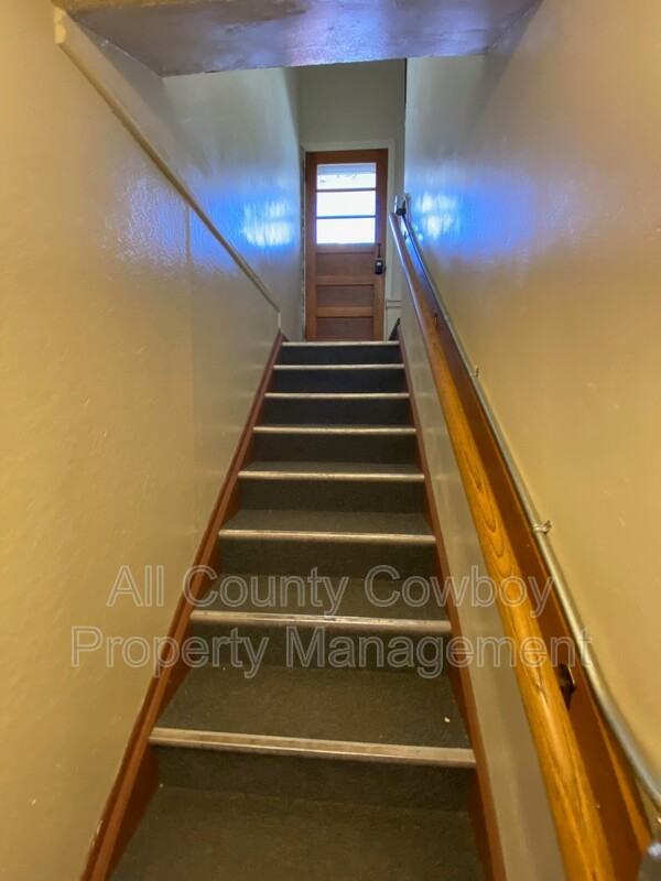 260 N 7th St #2 - Photo 4 of 11