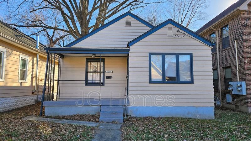 2216 Bolling Ave - Photo 3 of 28