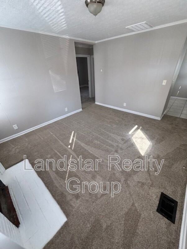 3762 Parthenia Ave - Photo 6 of 26