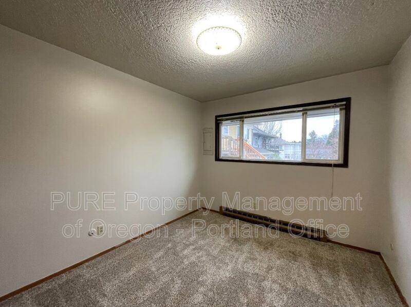 1121 Se 27th Ave - Photo 7 of 10