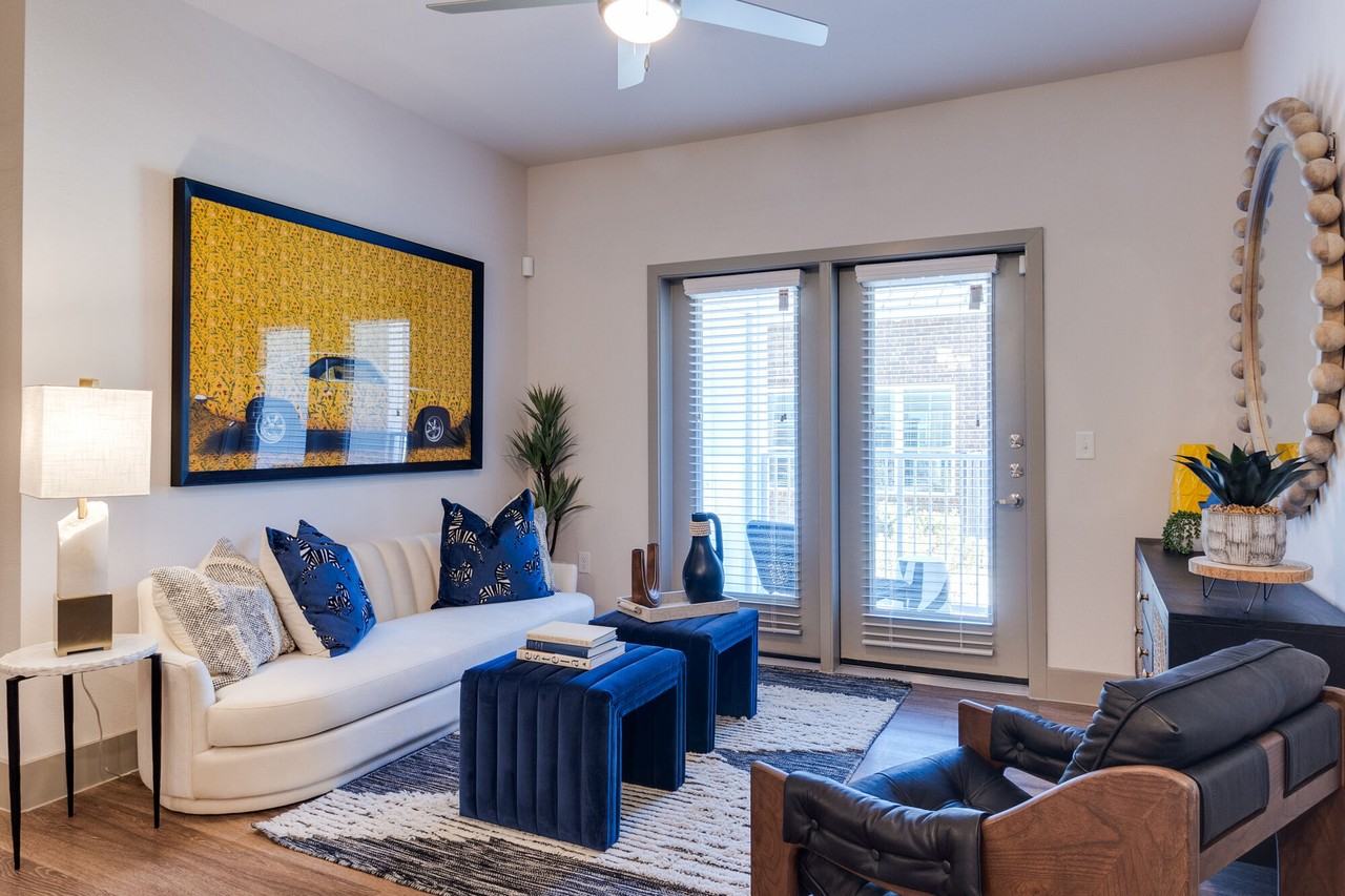 Palladium Simpson Stuart - Photo 2 of 47