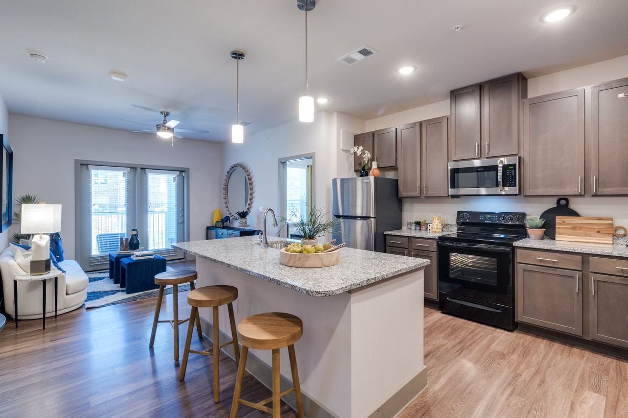 Palladium Simpson Stuart - Photo 3 of 47