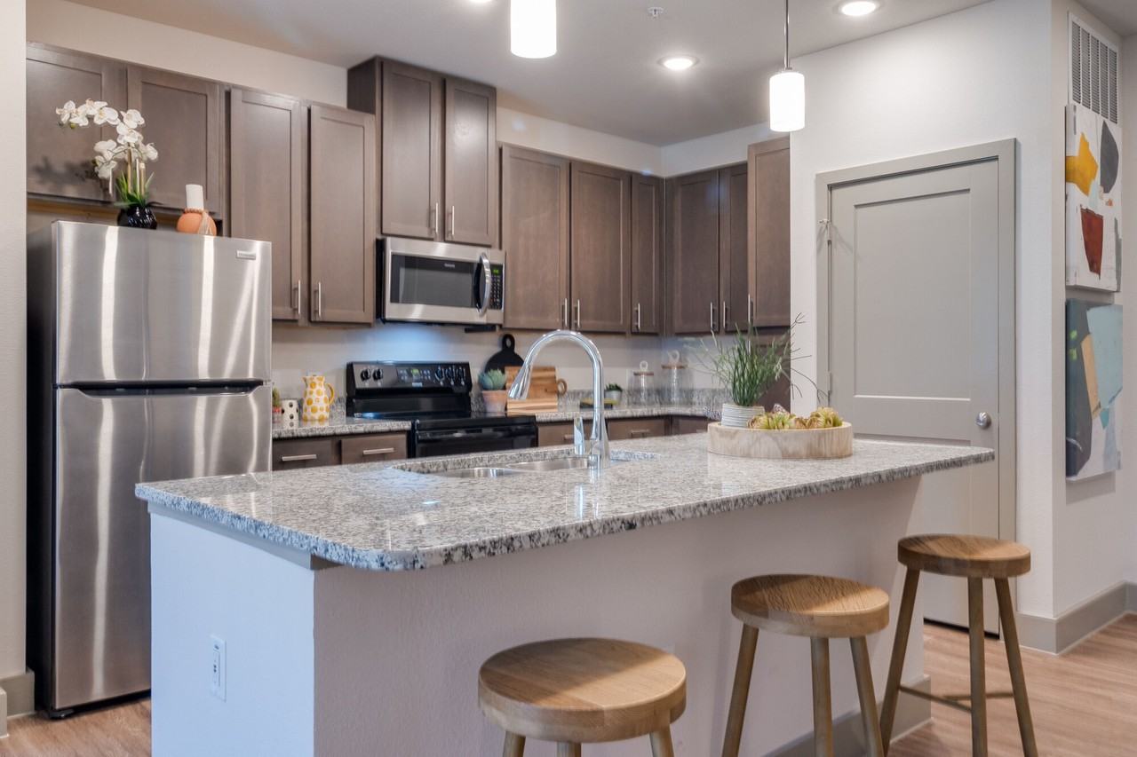 Palladium Simpson Stuart - Photo 4 of 47