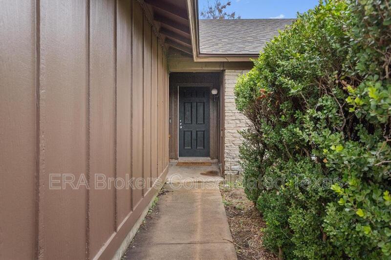 5304 Indio Cir - Photo 5 of 27