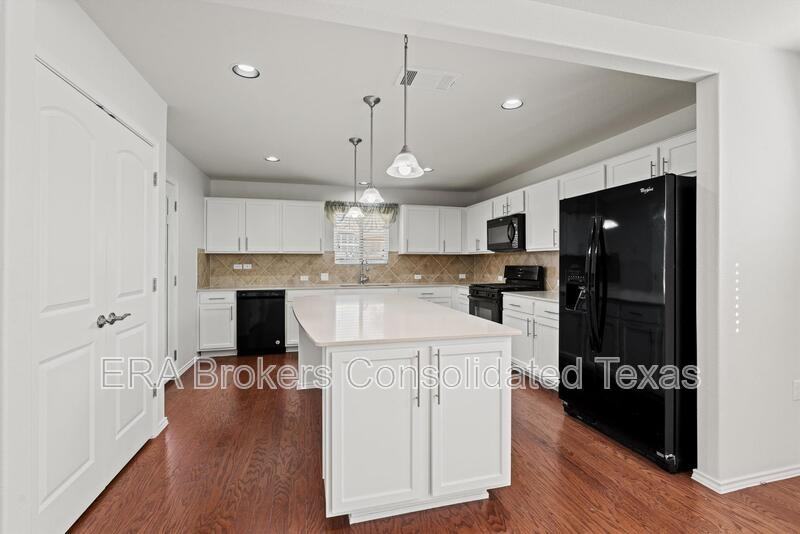 206 Paint Creek Ln - Photo 7 of 30