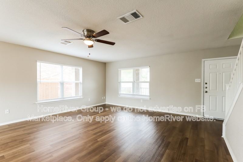 7618 Barking Crk - Photo 4 of 22