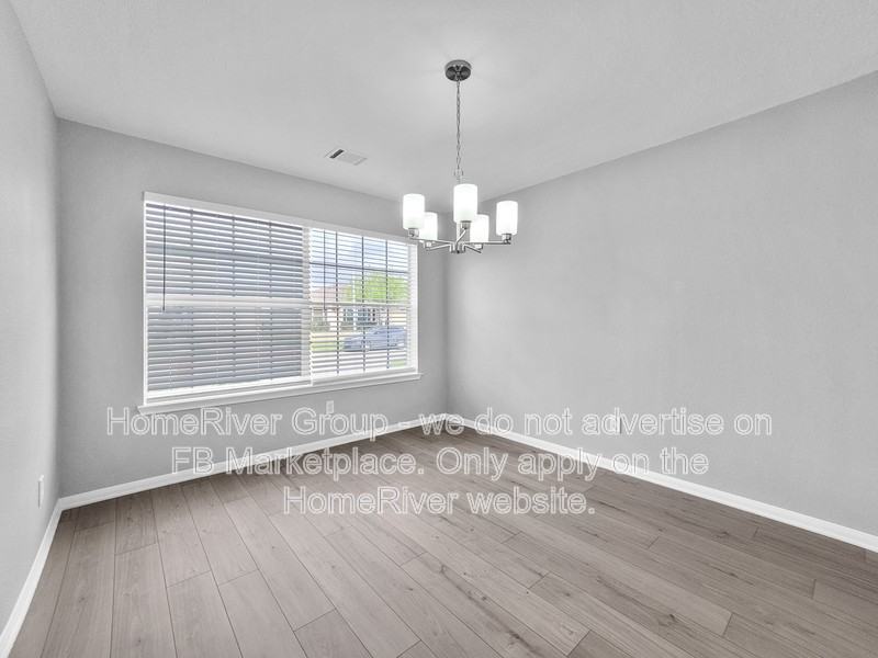 10827 Bradford Way Dr - Photo 3 of 20