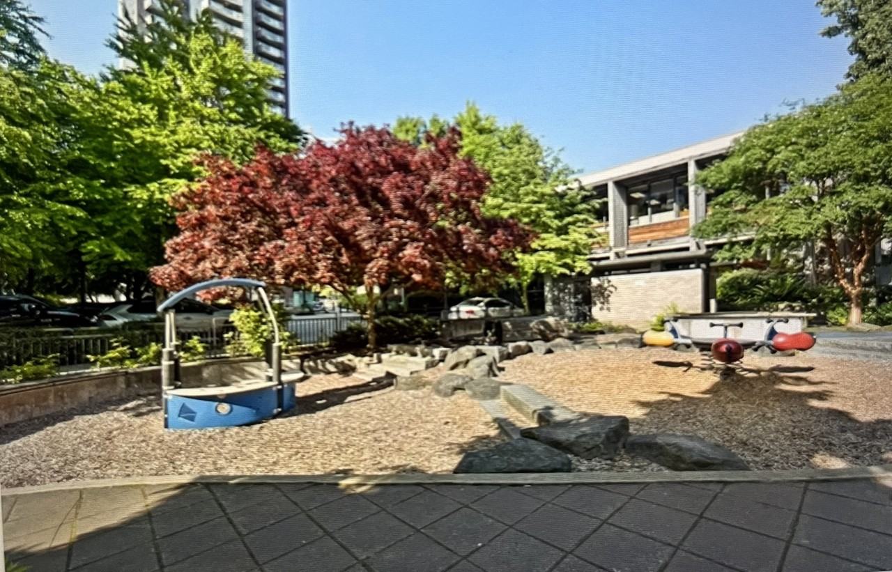 158 13th Street West #1501 - Photo 2 of 18