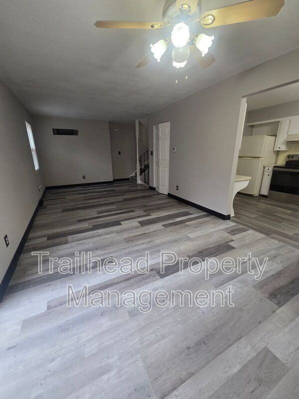 3731 Ne Colonial Dr - Photo 4 of 17