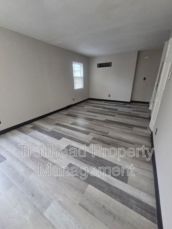 3731 Ne Colonial Dr - Photo 5 of 17