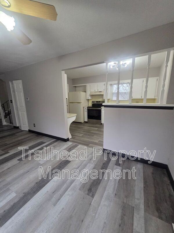 3731 Ne Colonial Dr - Photo 6 of 17