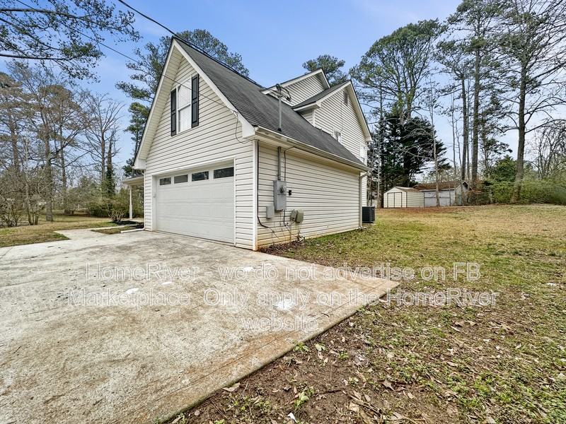 2822 Arbor Ct Se - Photo 3 of 21