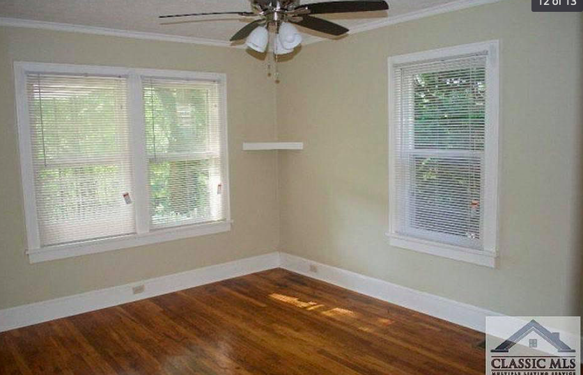 2184 S Lumpkin St - Photo 3 of 19