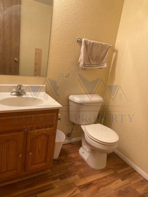 1205 Boswell Dr - Photo 5 of 10