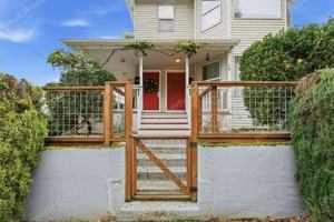 featured image of 2105 Se Stark St