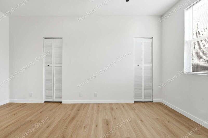 2105 Se Stark St - Photo 6 of 11