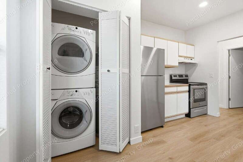 2105 Se Stark St - Photo 7 of 11