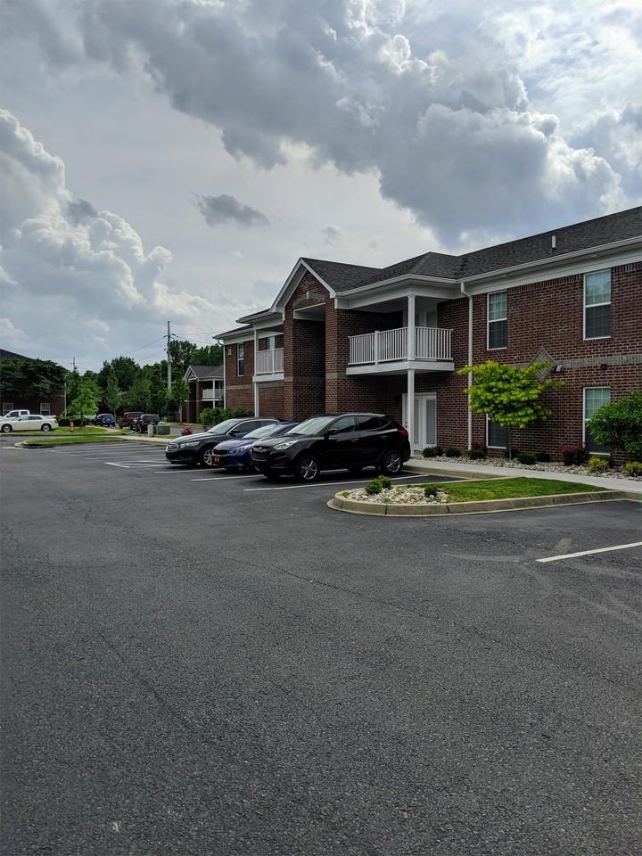 Chariot Run Apartments - Photo 2 of 33