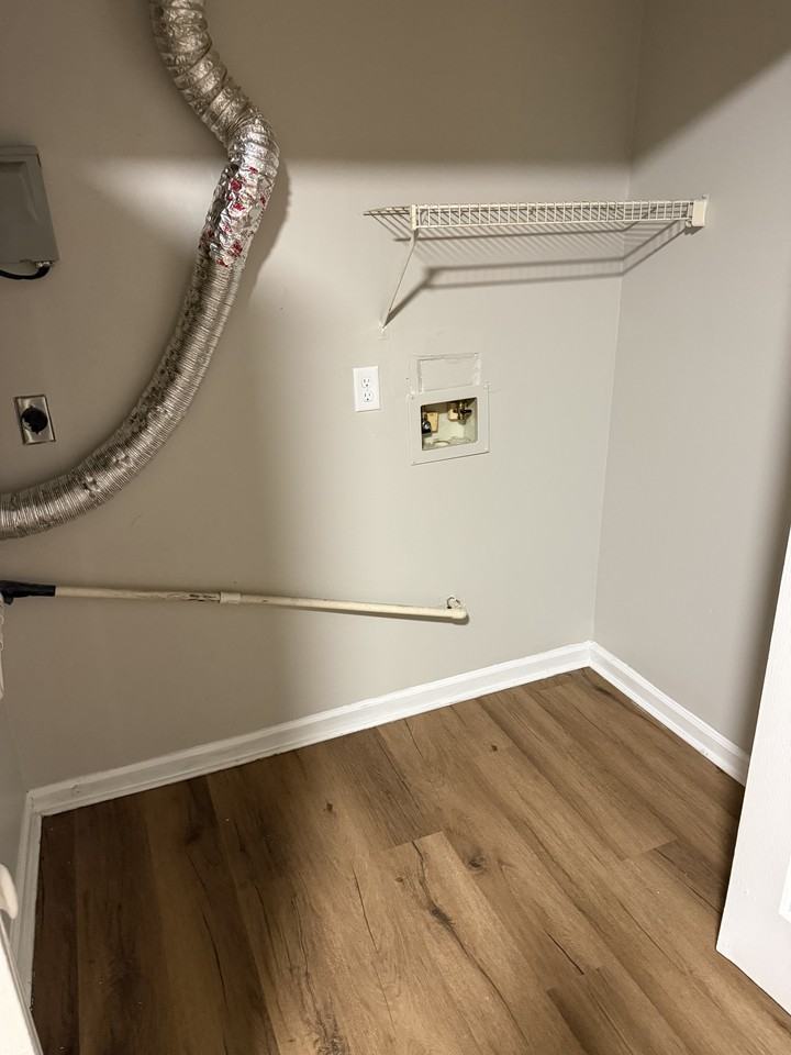 418 Jason Drive - Photo 2 of 10