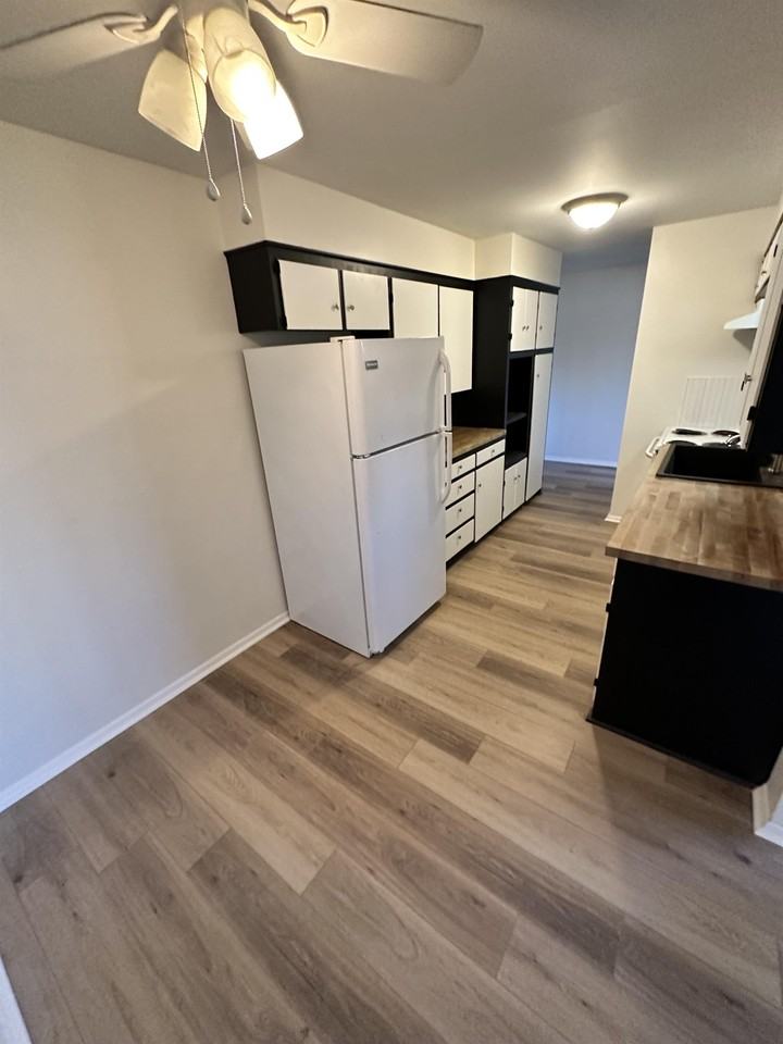 1220 South Rockford Avenue - Photo 6 of 13