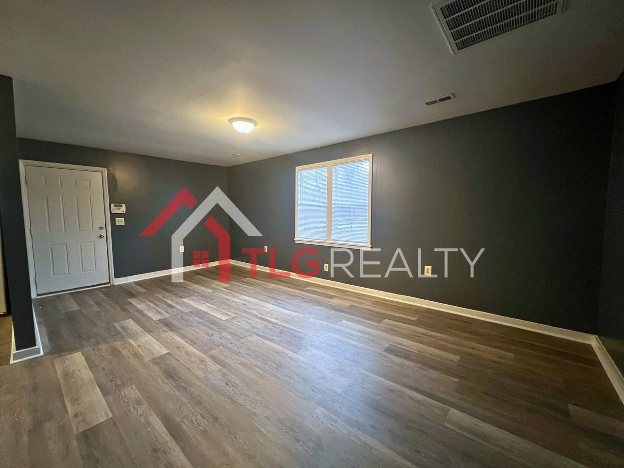 111 W. Pine Tree Es Drive - Photo 2 of 8