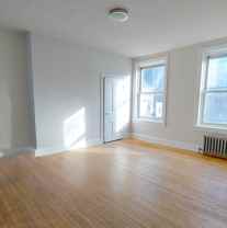 208 E Hanover St - Photo 1 of 1