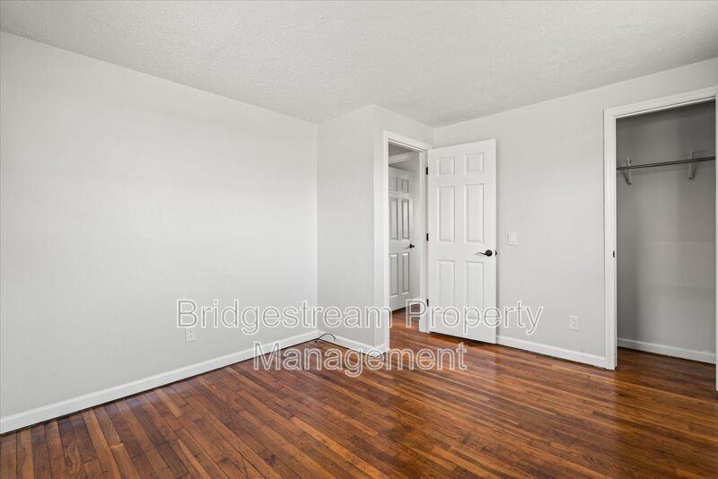 317 Hypathia Ave - Photo 6 of 19