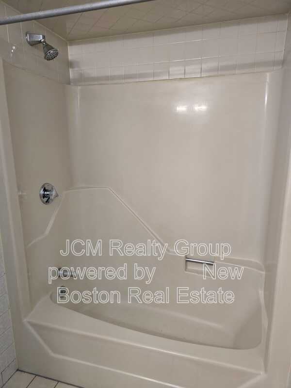 33 Rockland St #2-1stFL - Photo 7 of 9