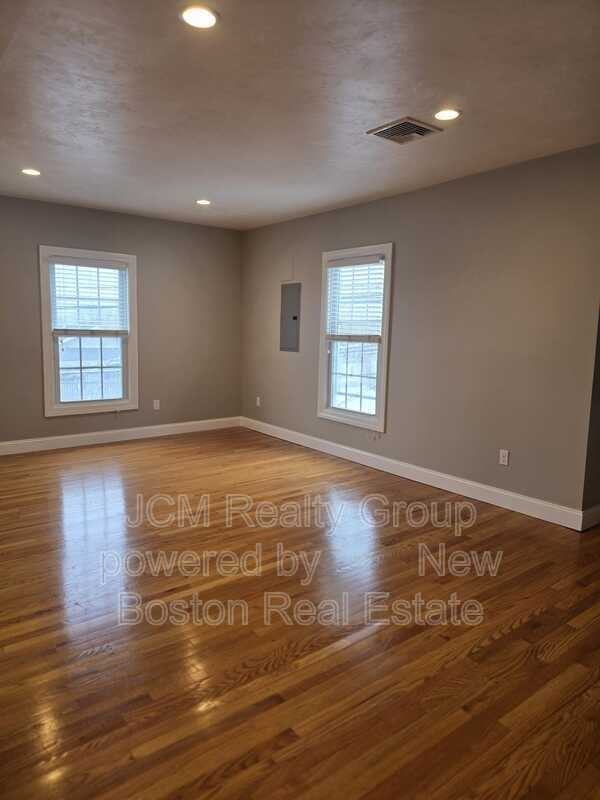 283 Lincoln Ave #2 - Photo 7 of 26