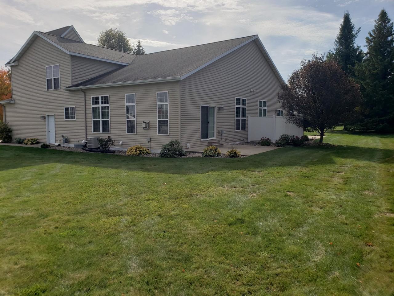 1216 North 16th Avenue - Photo 3 of 22