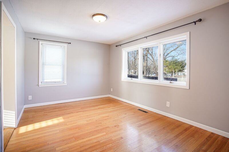 40 Lealand Ave - Photo 5 of 23