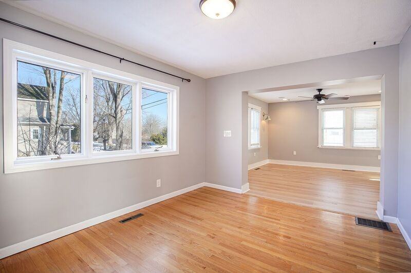 40 Lealand Ave - Photo 7 of 23