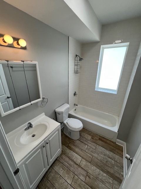 Marquette - Photo 3 of 7