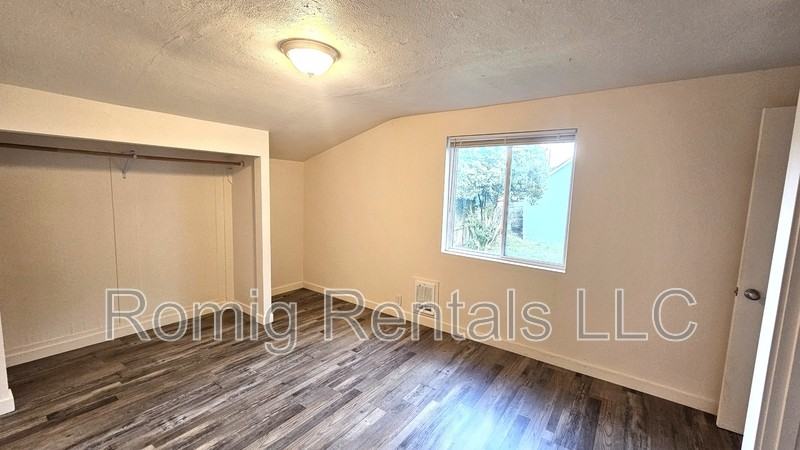 1206 E Center St #A - Photo 7 of 13