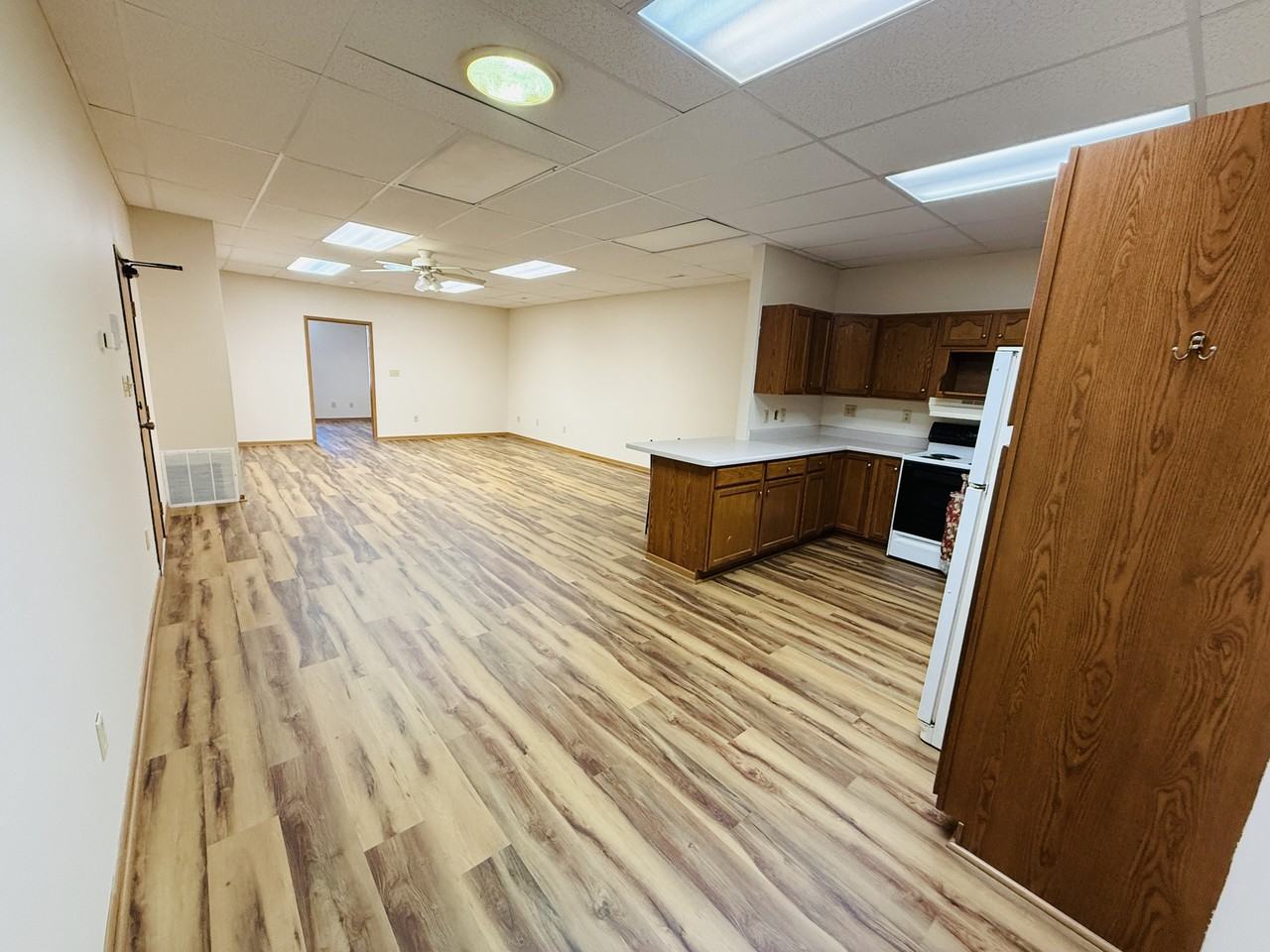 206 W Montgomery Street - Photo 4 of 13