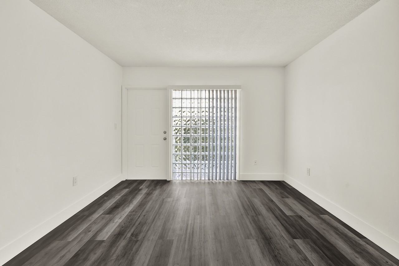 134 Salamanca Ave. - Photo 7 of 30