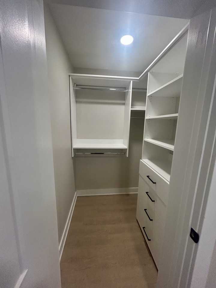 5631 Phillips - Photo 2 of 10