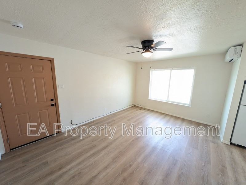 1320 Dr Martin Luther King Jr Ave Ne #7 - Photo 4 of 7