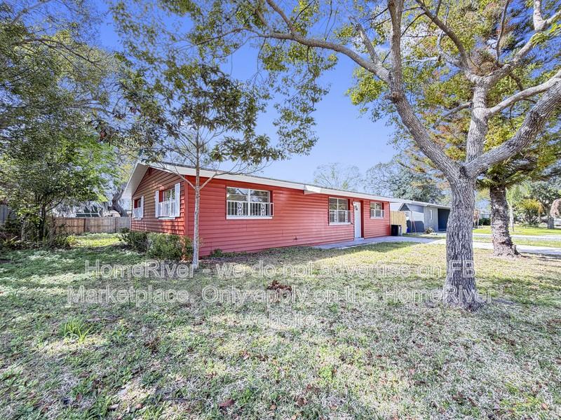 1220 Biltmore Dr - Photo 2 of 22