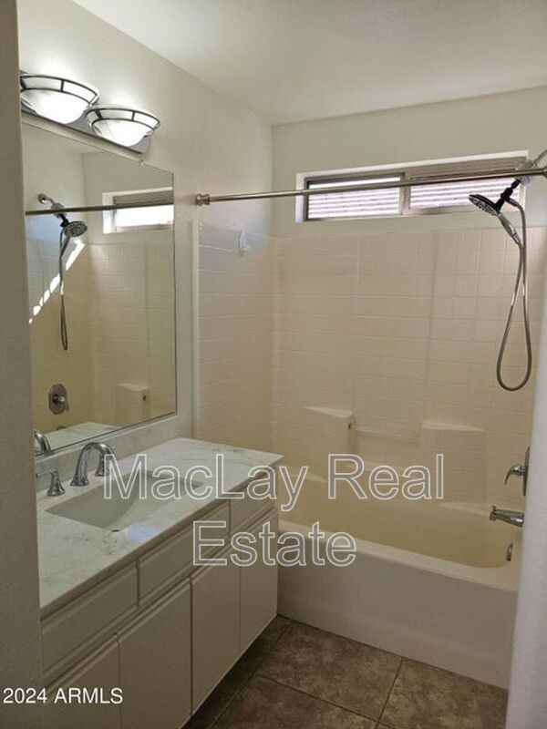 2962 E Kramer St - Photo 6 of 17