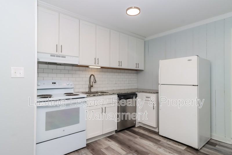 2331 15th St Ne - Photo 5 of 23