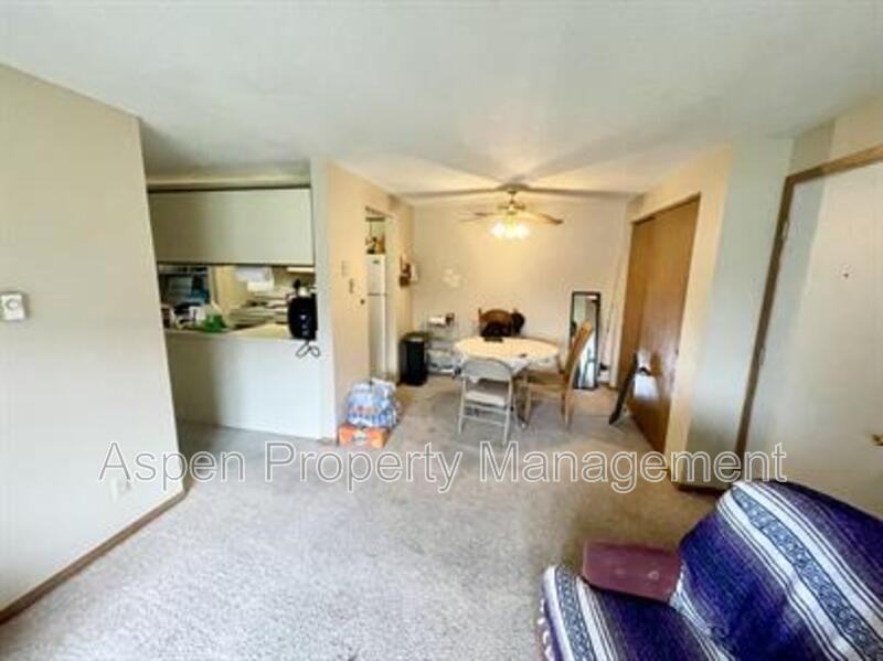 808 Benton Dr #12 - Photo 2 of 8