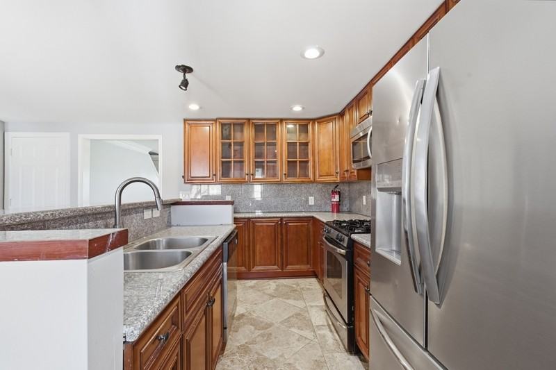 4812 Bowland Ave - Photo 5 of 20