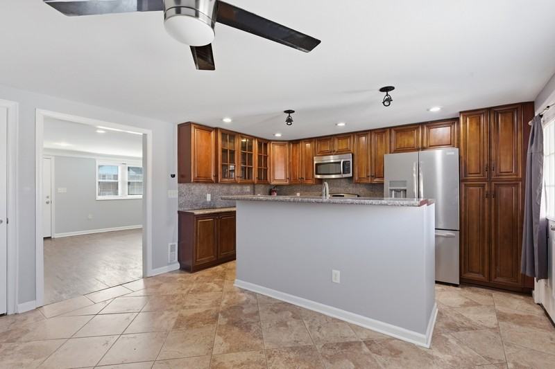 4812 Bowland Ave - Photo 6 of 20