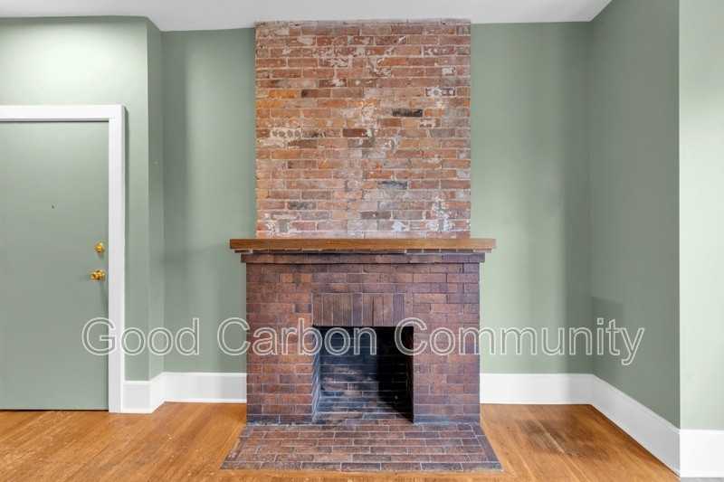 718 Ashland Ave #11 - Photo 2 of 21