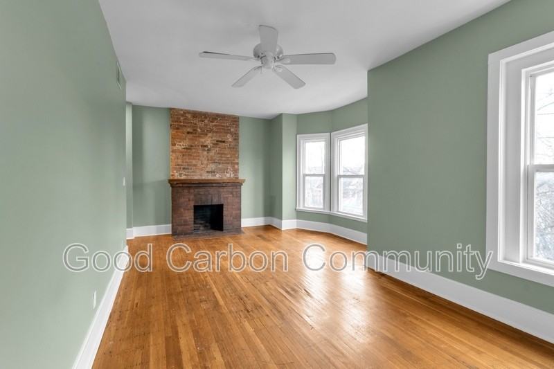 718 Ashland Ave #11 - Photo 4 of 21